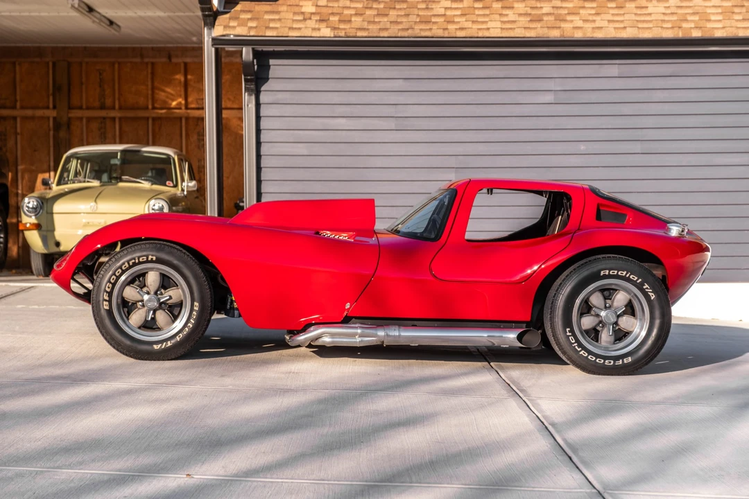 Chevrolet Corvette - Image 3 of 31