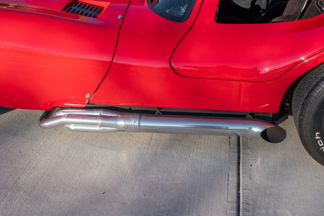 Chevrolet Corvette - Image 21 of 31