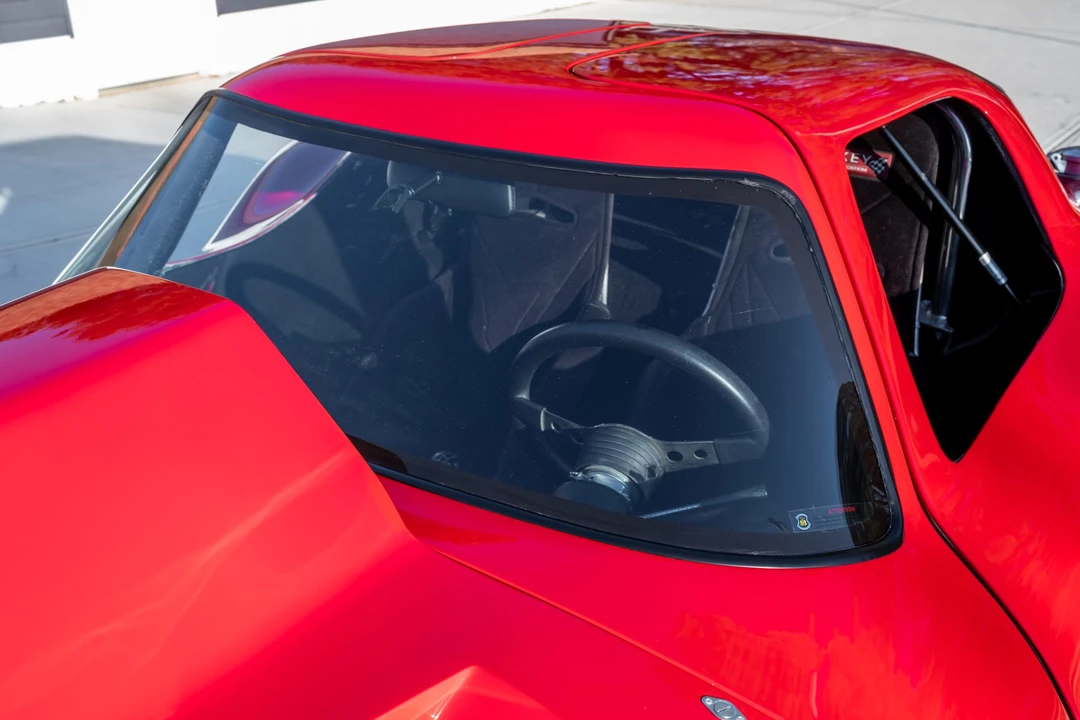 Chevrolet Corvette - Image 20 of 31