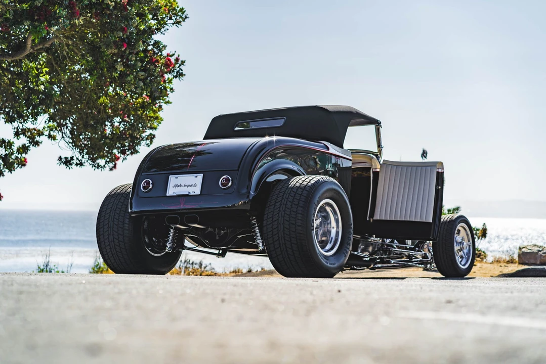 Ford Hot Rod - Image 25 of 31