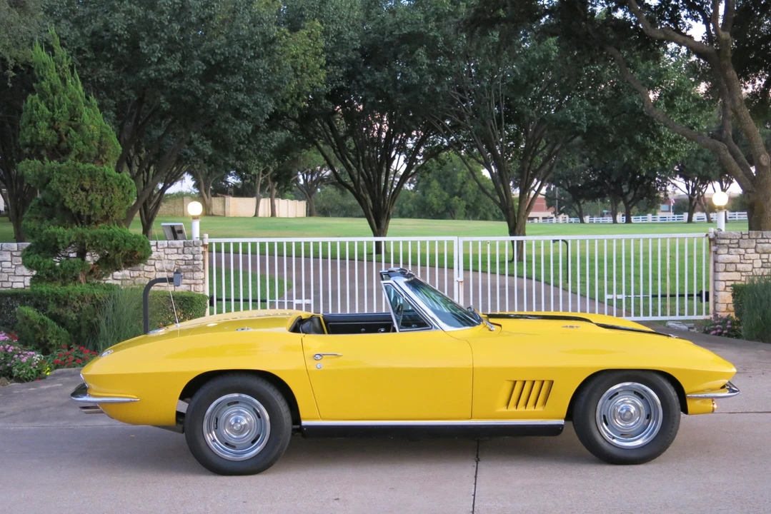 1967 Chevrolet Corvette C2 - Image 11 of 31