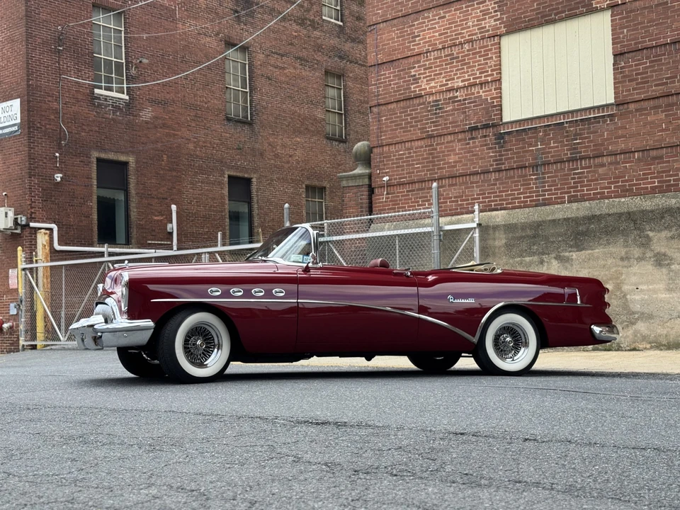 1954 Buick Roadmaster - Image 3 of 31