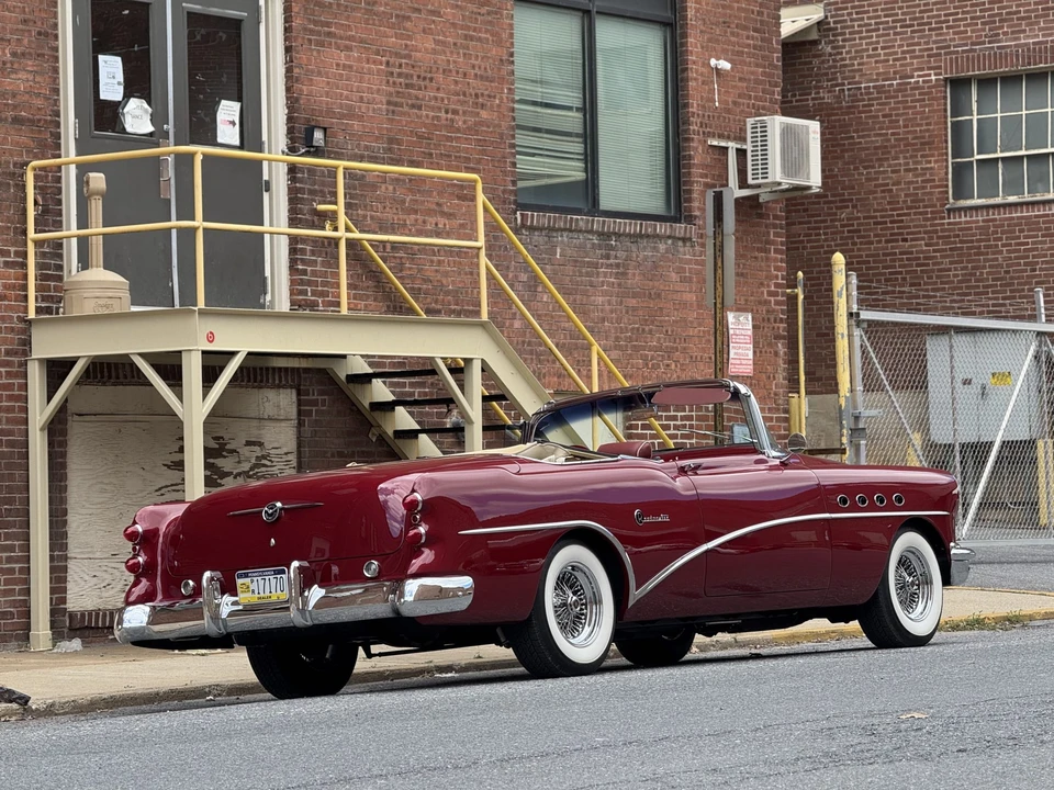 1954 Buick Roadmaster - Image 16 of 31