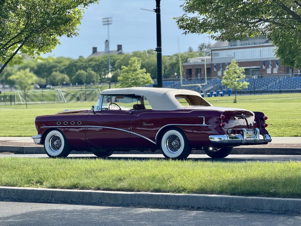1954 Buick Roadmaster - Image 30 of 31