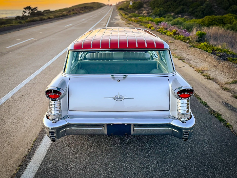 1957 Oldsmobile 88 - Image 25 of 31