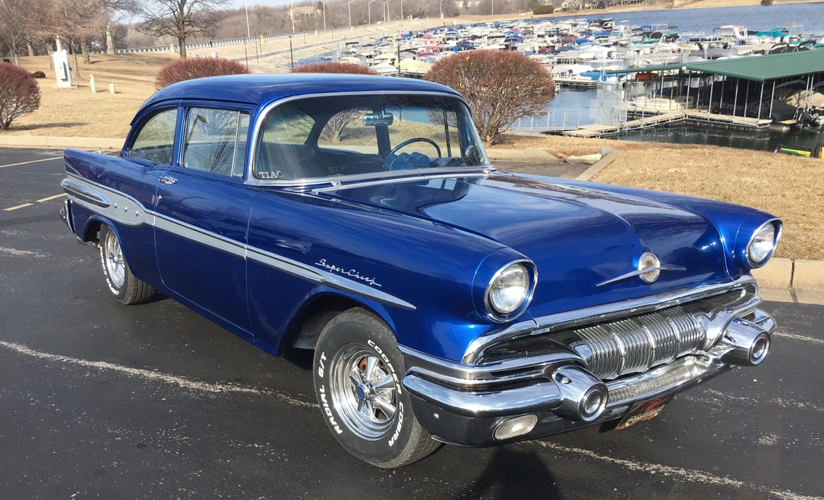 1957 Pontiac Chieftain - Image 8 of 31
