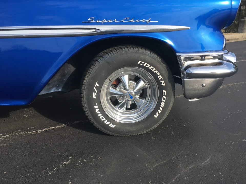 1957 Pontiac Chieftain - Image 28 of 31