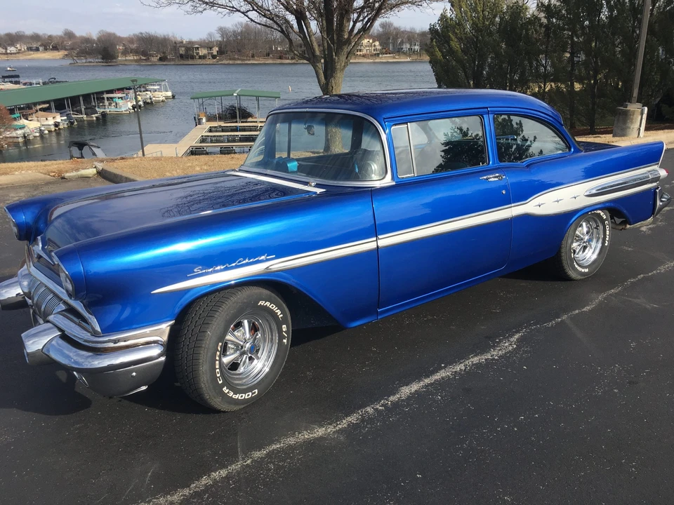 1957 Pontiac Chieftain - Image 3 of 31
