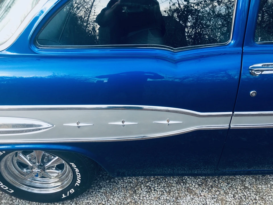 1957 Pontiac Chieftain - Image 23 of 31