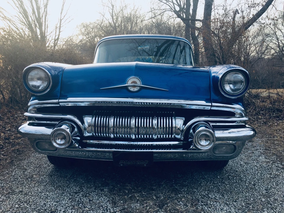 1957 Pontiac Chieftain - Image 11 of 31