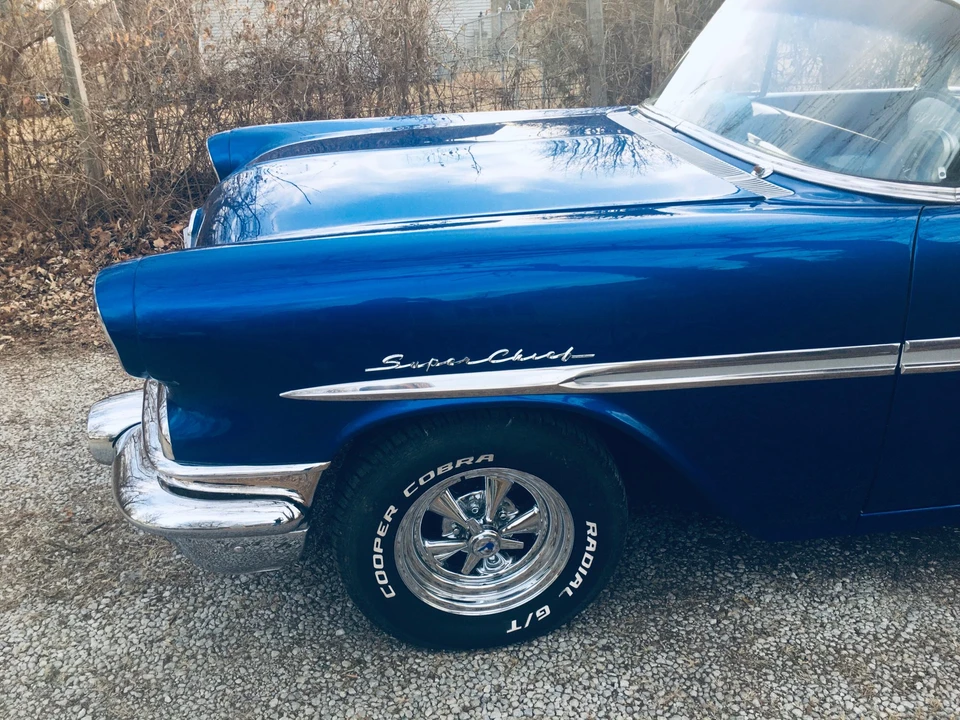 1957 Pontiac Chieftain - Image 13 of 31