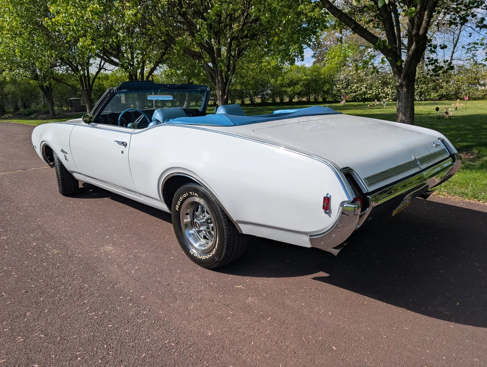 1969 Oldsmobile Cutlass 3rd Gen - Image 9 of 31