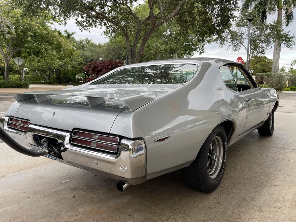 1969 Pontiac GTO 2nd Gen - Image 14 of 31