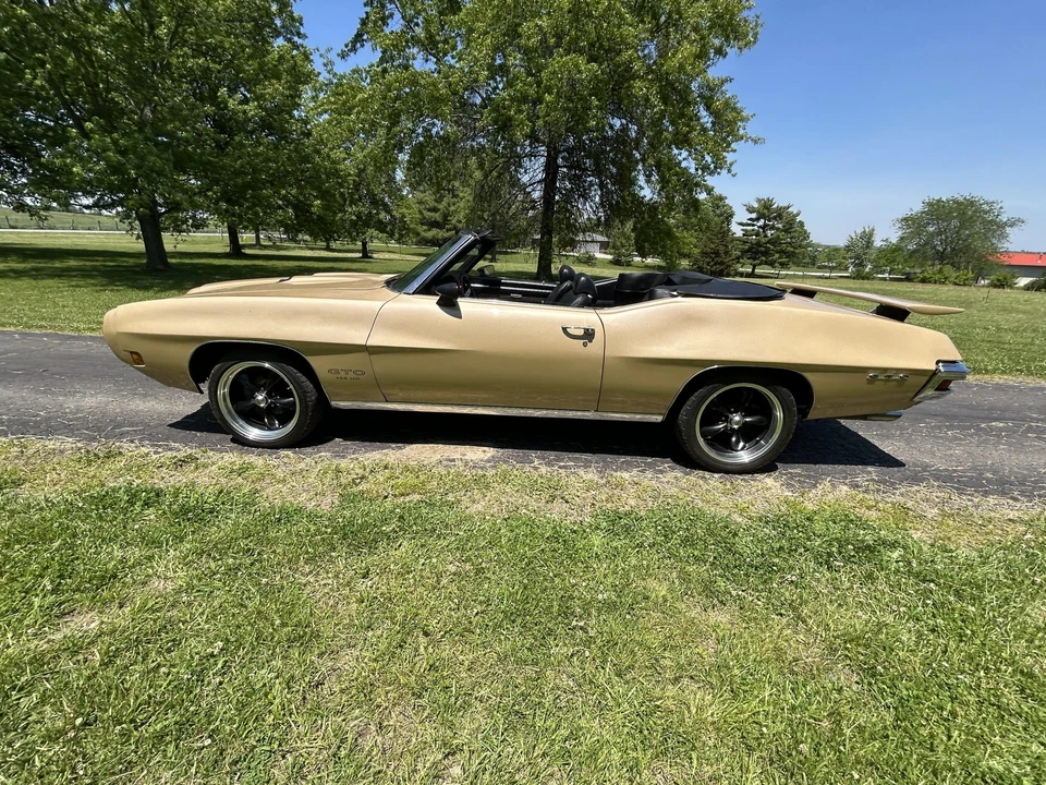 1970 Pontiac - Image 15 of 31