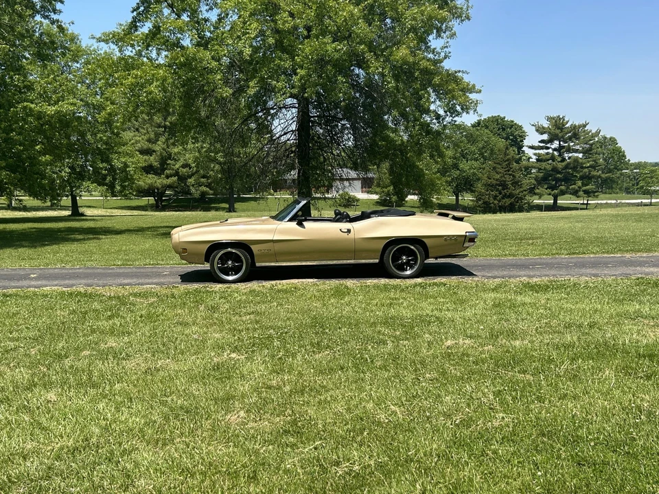 1970 Pontiac - Image 14 of 31