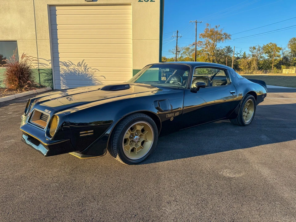 1976 Pontiac Firebird Trans Am 2nd Gen - Image 2 of 31