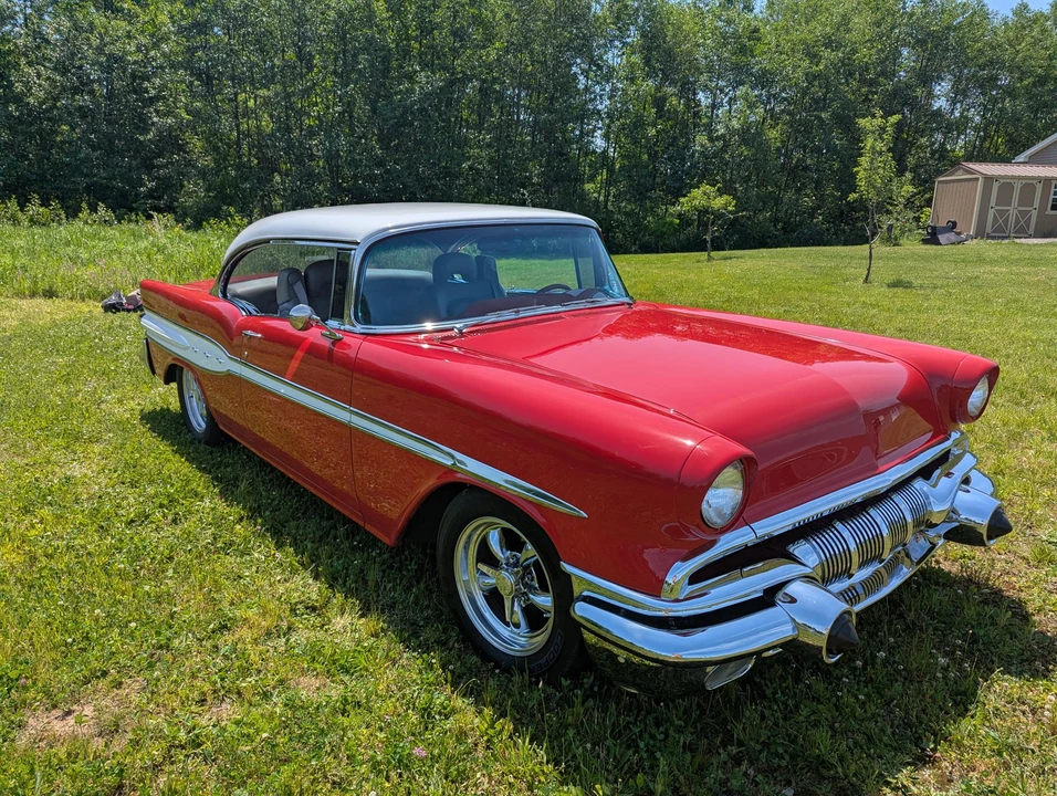 1957 Pontiac Chieftain - Image 8 of 31