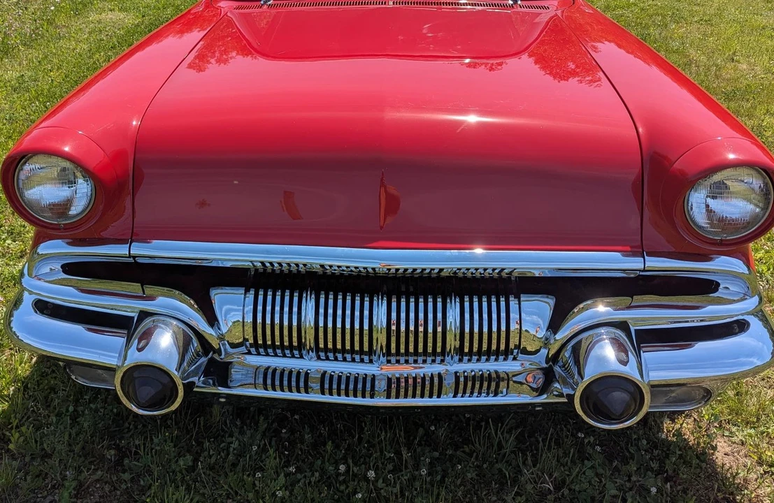 1957 Pontiac Chieftain - Image 24 of 31