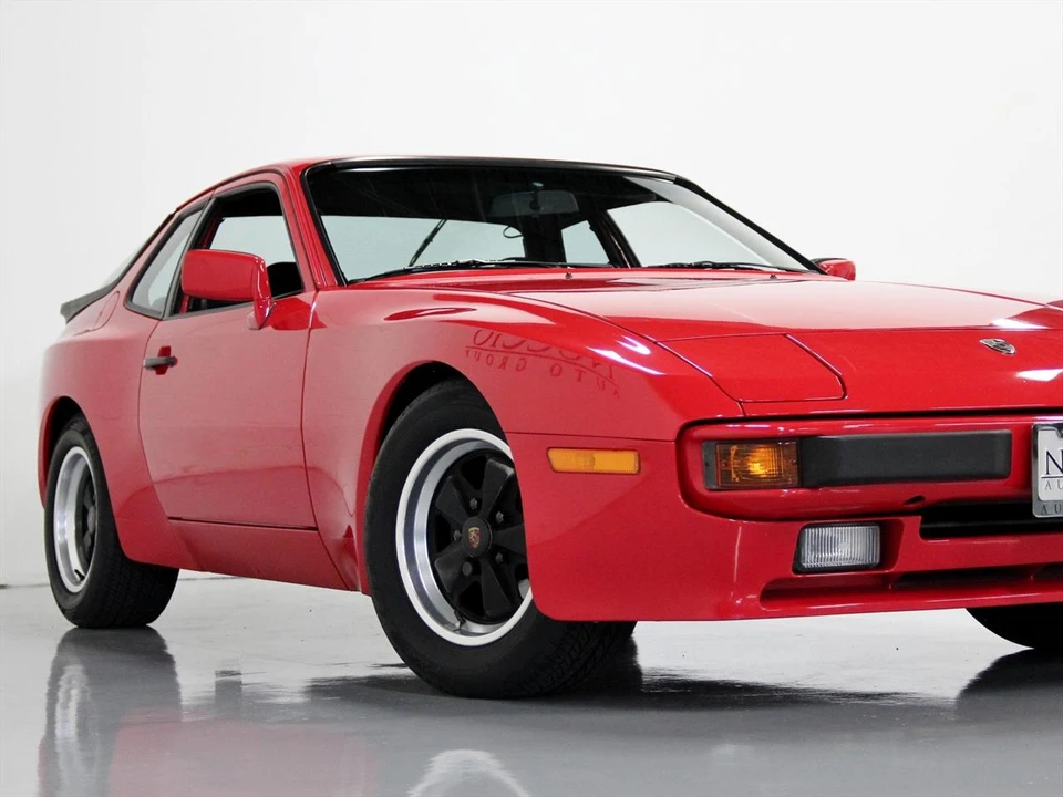 1984 Porsche 944 - Image 3 of 31