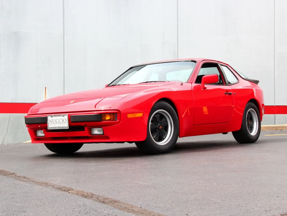 1984 Porsche 944 - Image 10 of 31
