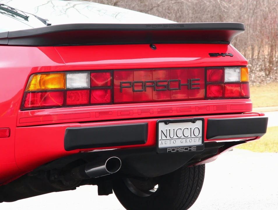 1984 Porsche 944 - Image 16 of 31