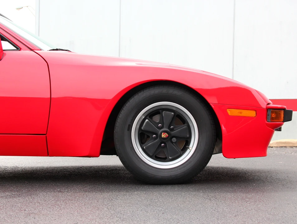 1984 Porsche 944 - Image 24 of 31