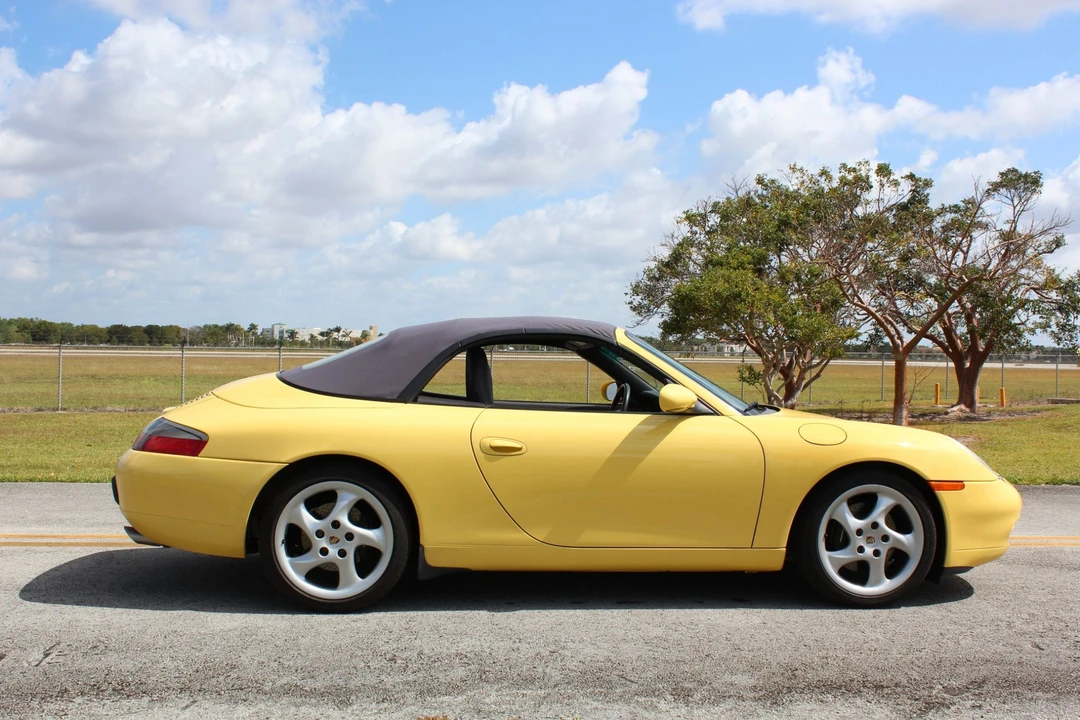 1999 Porsche 996 Carrera - Image 10 of 31