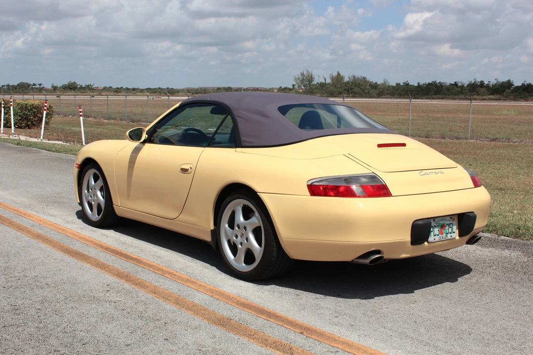 1999 Porsche 996 Carrera - Image 11 of 31