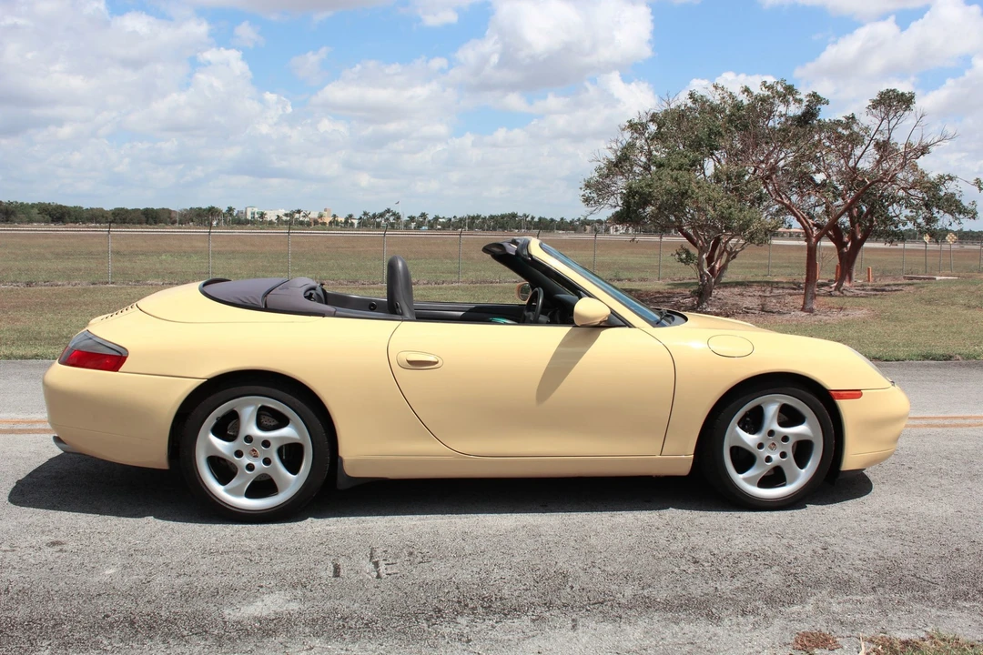 1999 Porsche 996 Carrera - Image 16 of 31