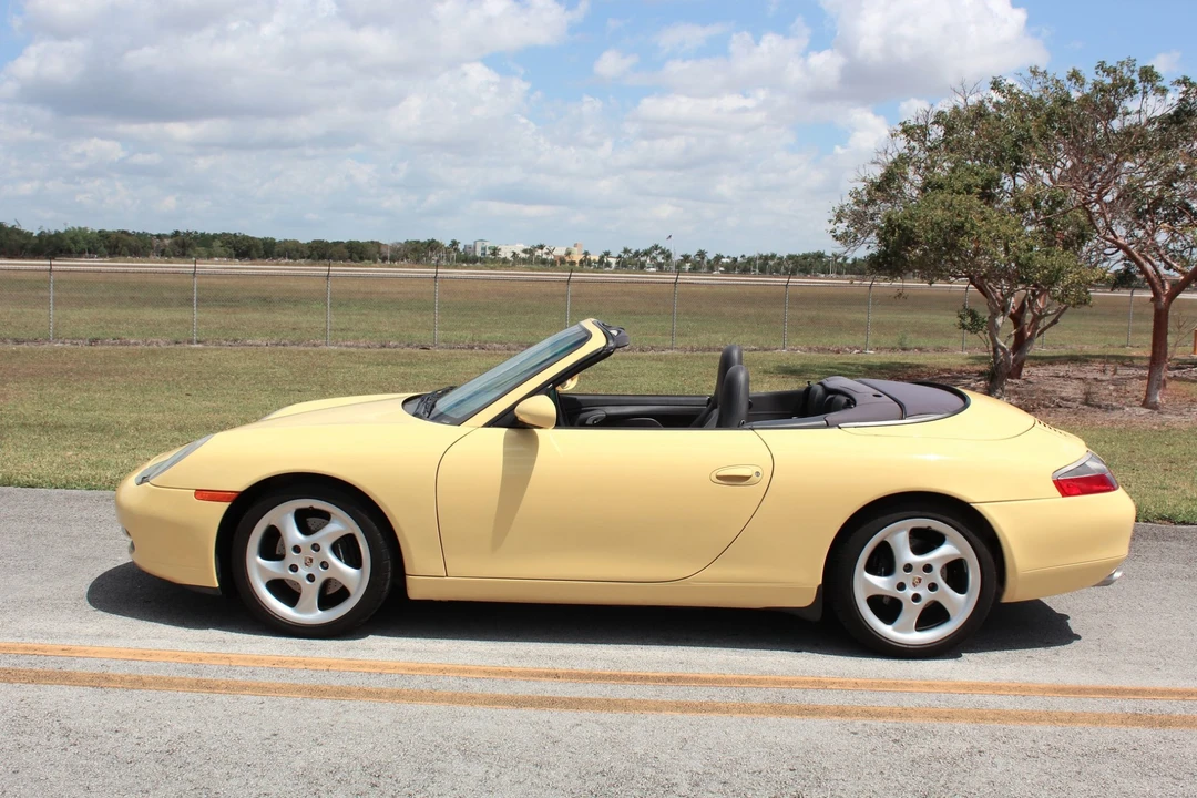 1999 Porsche 996 Carrera - Image 17 of 31