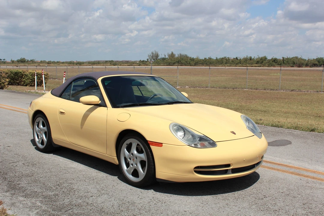1999 Porsche 996 Carrera - Image 28 of 31