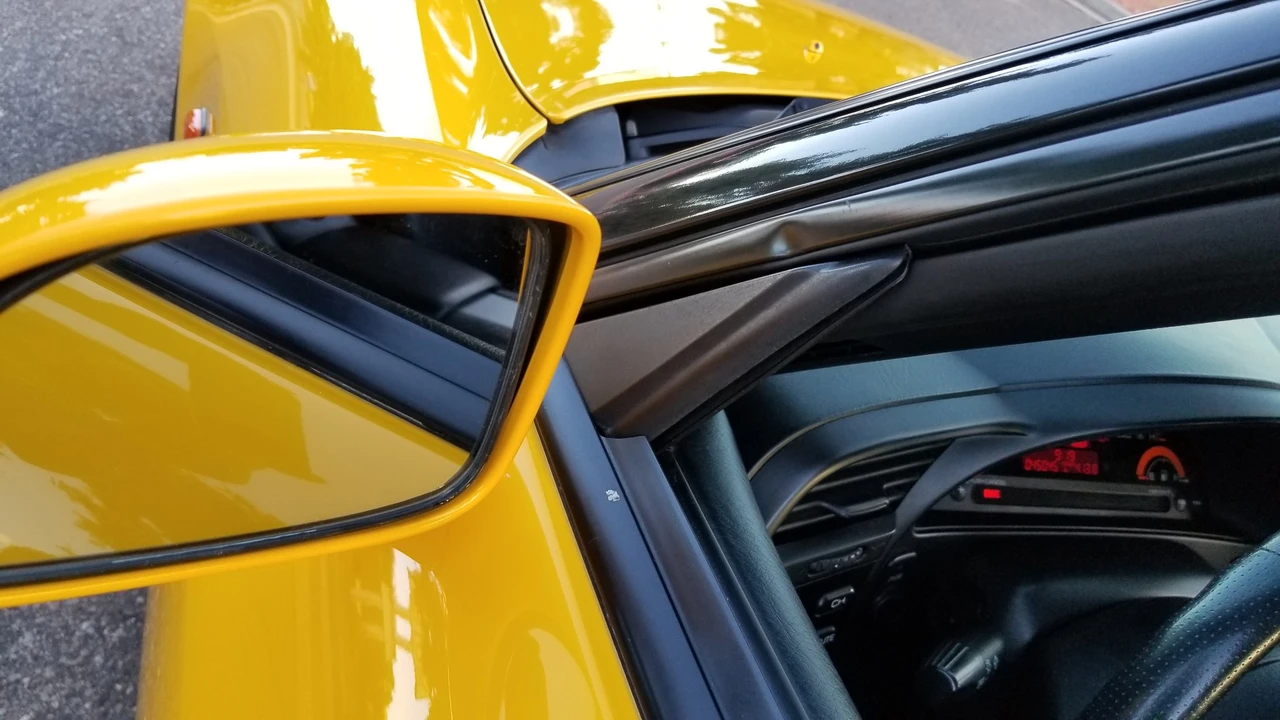 2005 Honda AP2 S2000 - Image 19 of 31