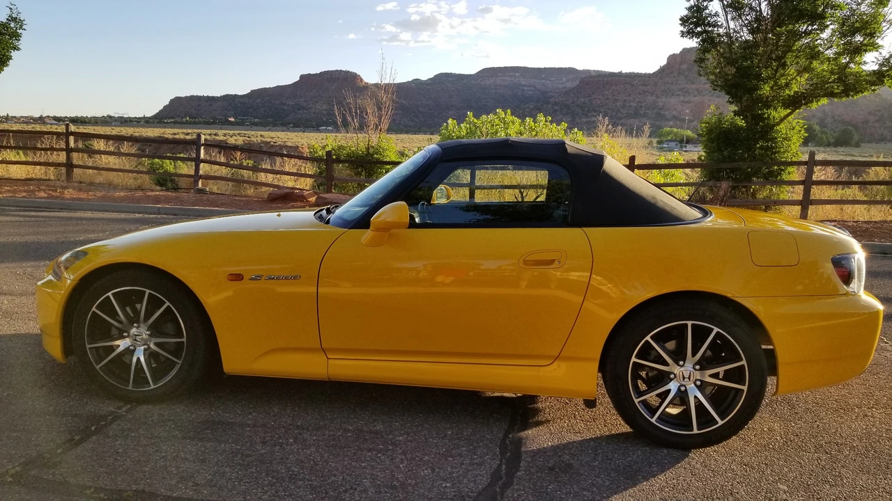 2005 Honda AP2 S2000 - Image 8 of 31