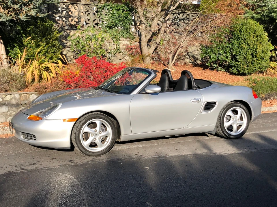 1998 Porsche 986 Boxster - Image 10 of 31
