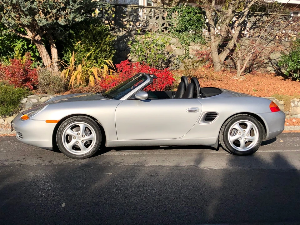 1998 Porsche 986 Boxster - Image 12 of 31