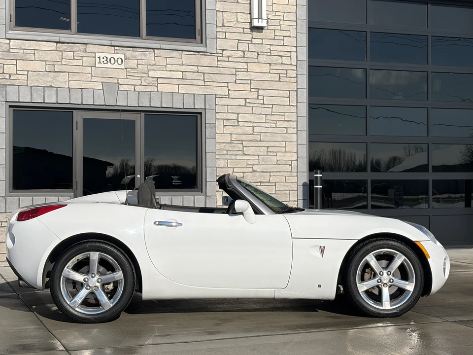 2007 Pontiac Solstice - Image 7 of 31
