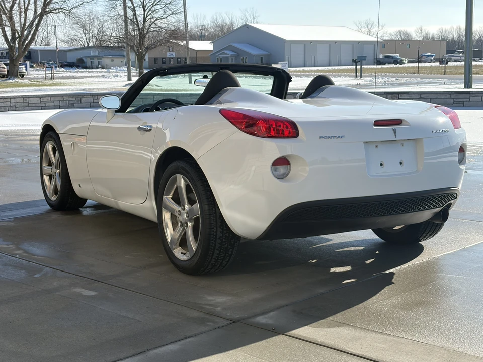 2007 Pontiac Solstice - Image 13 of 31