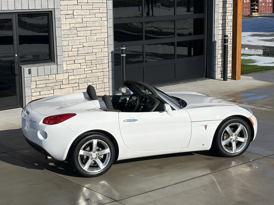 2007 Pontiac Solstice - Image 8 of 31
