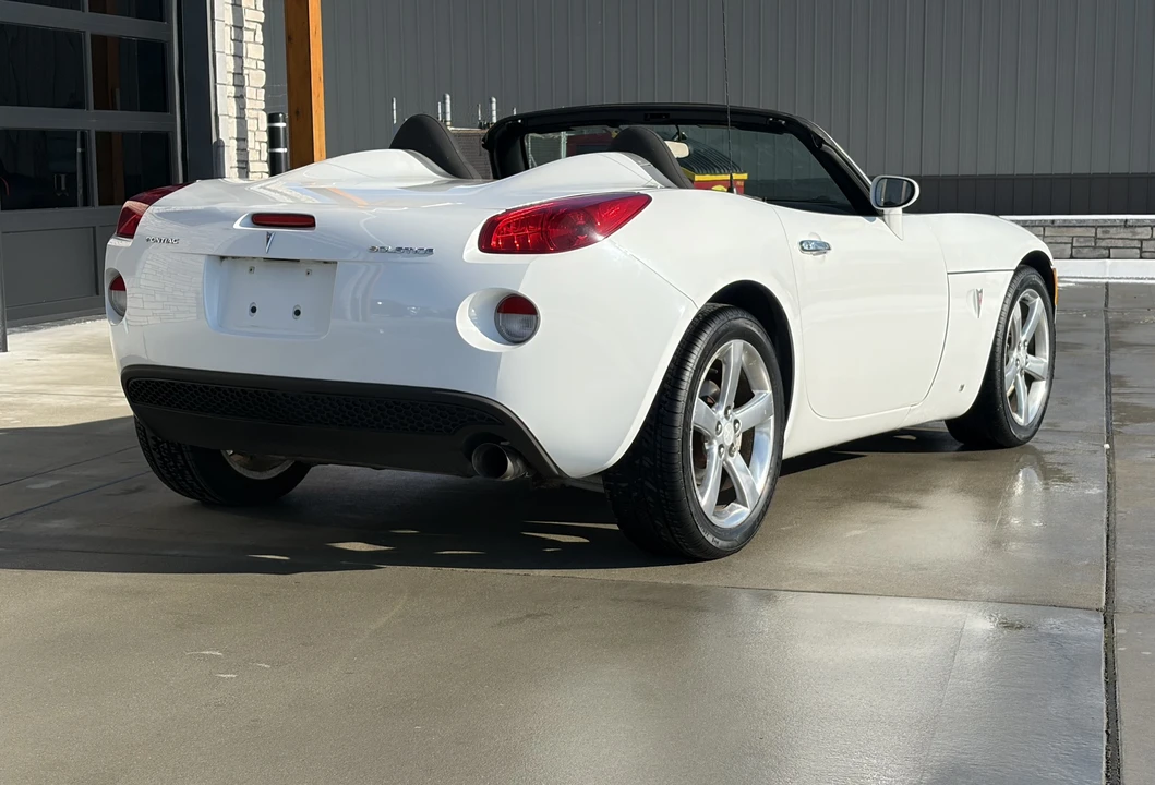 2007 Pontiac Solstice - Image 9 of 31