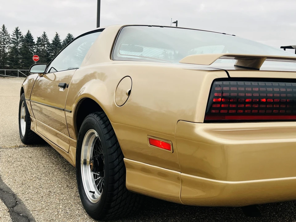 1985 Pontiac Firebird Trans Am 3rd Gen - Image 25 of 31