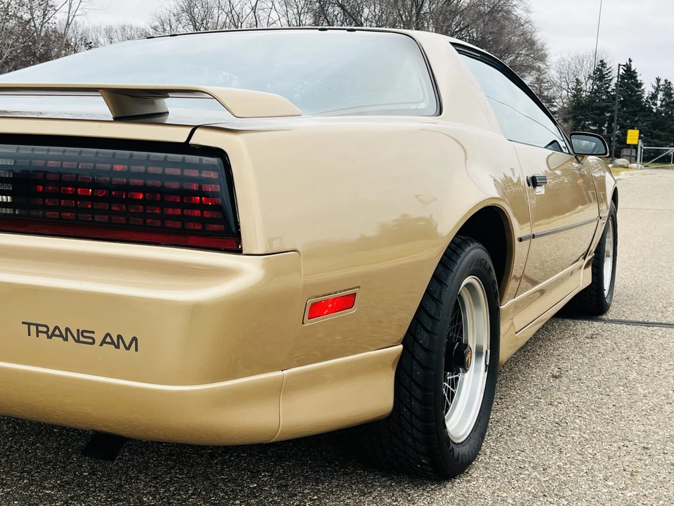1985 Pontiac Firebird Trans Am 3rd Gen - Image 26 of 31