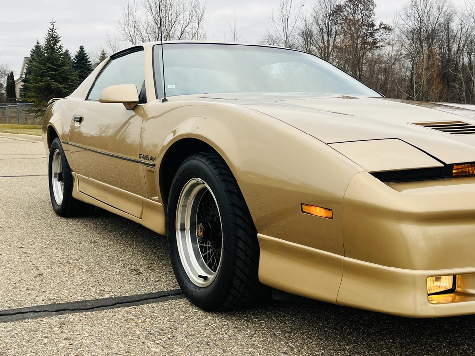 1985 Pontiac Firebird Trans Am 3rd Gen - Image 19 of 31