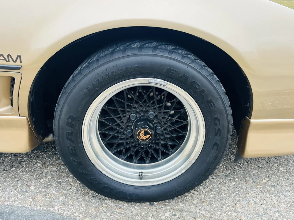 1985 Pontiac Firebird Trans Am 3rd Gen - Image 30 of 31