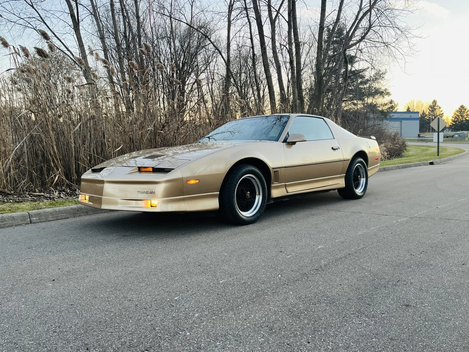 1985 Pontiac Firebird Trans Am 3rd Gen - Image 4 of 31