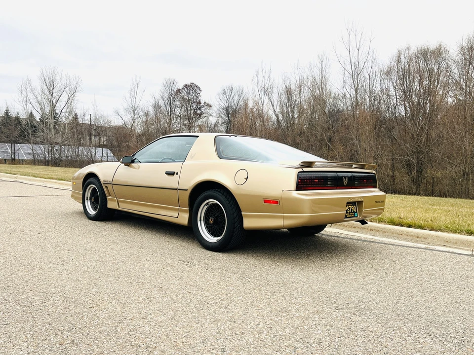 1985 Pontiac Firebird Trans Am 3rd Gen - Image 7 of 31