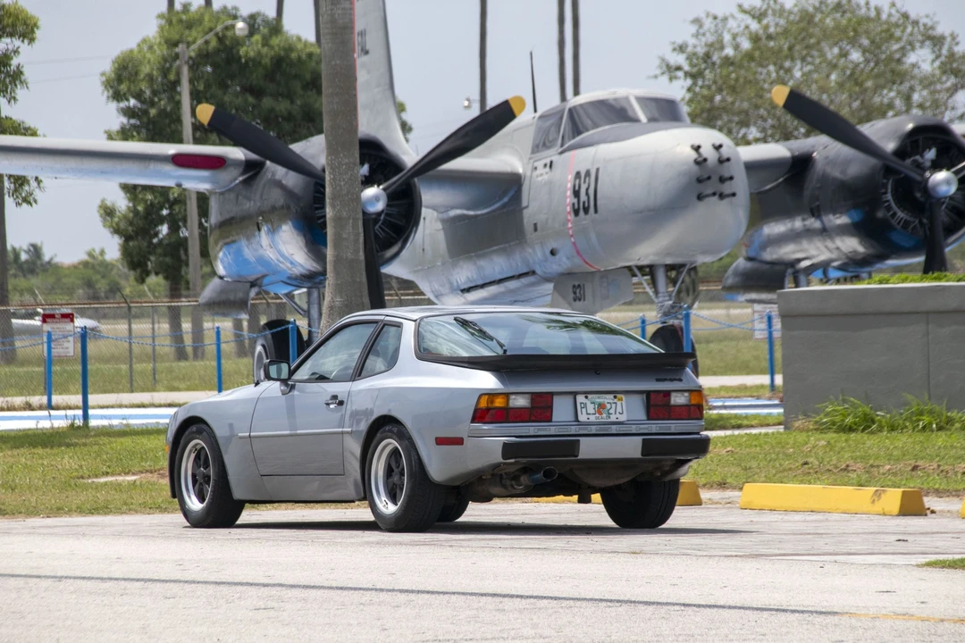 1985 Porsche 944 - Image 12 of 31