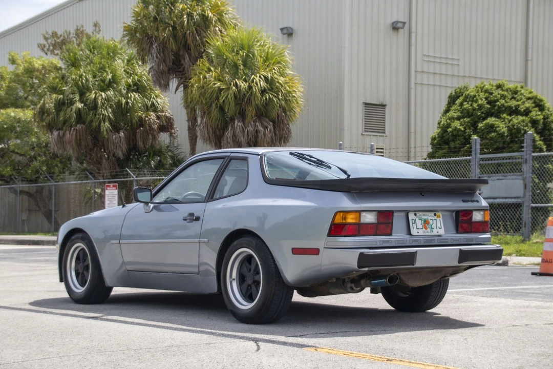 1985 Porsche 944 - Image 13 of 31