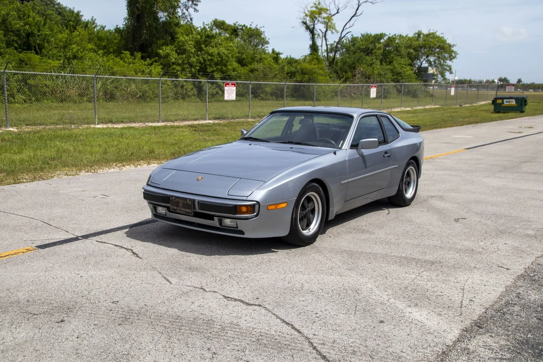1985 Porsche 944 - Image 3 of 31