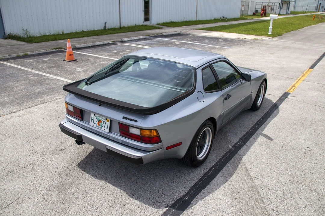 1985 Porsche 944 - Image 19 of 31