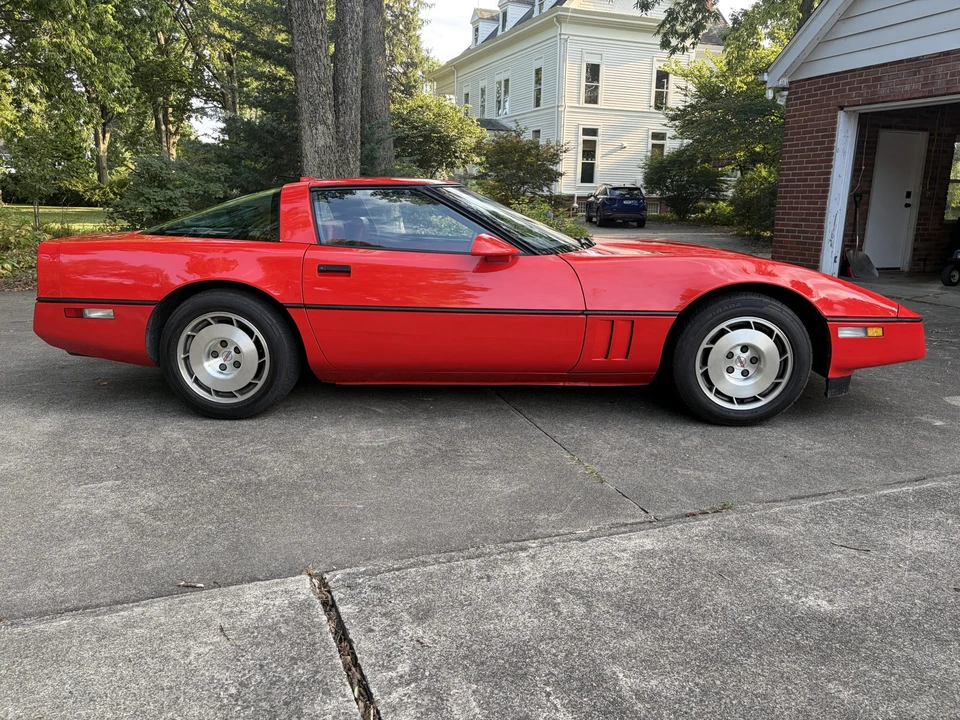 1986 Chevrolet Corvette C4 - Image 14 of 31